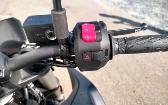 Gebrauchtmotorrad Suzuki GSX-8S - Bild 9