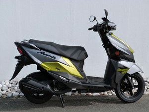 Suzuki Avenis 125