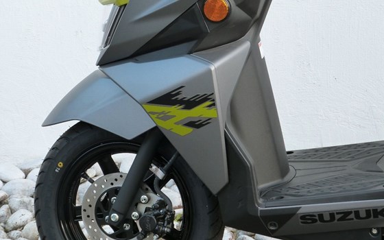 Gebrauchtmotorrad Suzuki Avenis 125 - Bild 8