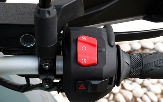 Gebrauchtmotorrad Suzuki V-Strom 800DE - Bild 16