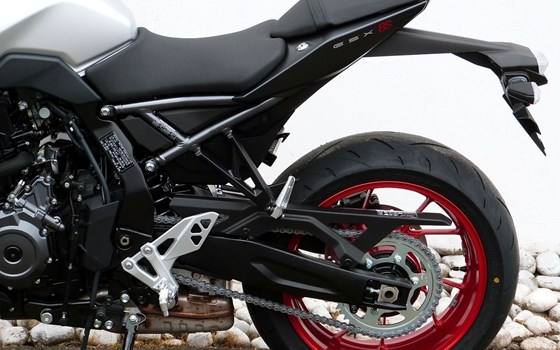 Gebrauchtmotorrad Suzuki GSX-8S - Bild 11