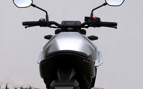 Gebrauchtmotorrad Suzuki GSX-8S - Bild 12