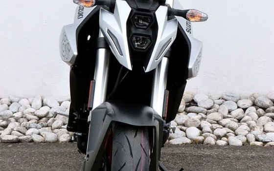 Gebrauchtmotorrad Suzuki GSX-8S - Bild 2