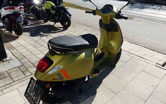 Gebrauchtmotorrad Vespa Sprint - Bild 12