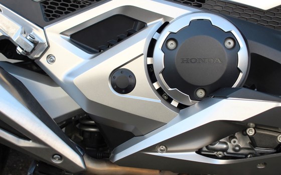 Gebrauchtmotorrad Honda Forza 750 - Bild 12