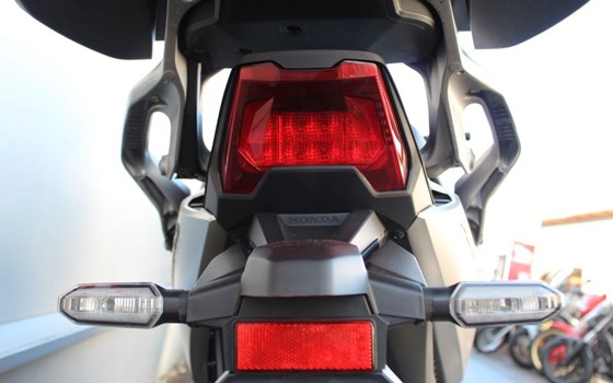 Gebrauchtmotorrad Honda Forza 750 - Bild 14