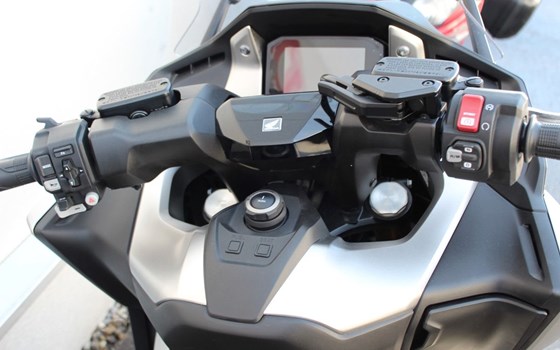 Gebrauchtmotorrad Honda Forza 750 - Bild 7