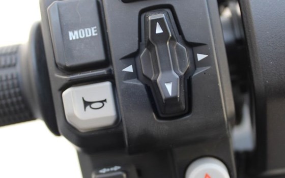 Gebrauchtmotorrad Honda Forza 750 - Bild 9