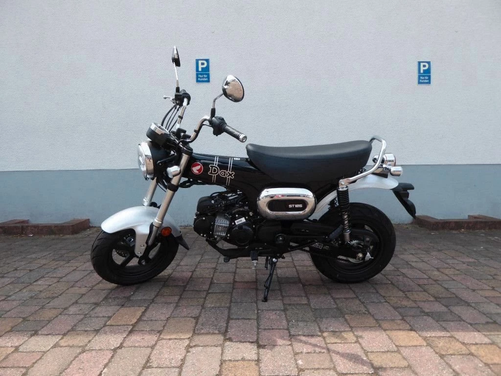 Honda Dax