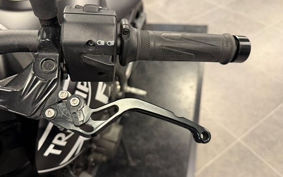 Gebrauchtmotorrad Triumph Trident 660 - Bild 14