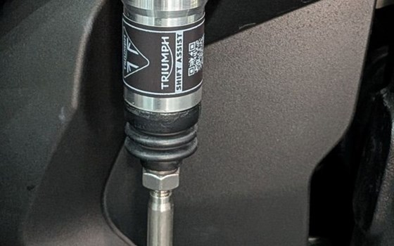 Gebrauchtmotorrad Triumph Speed Triple 1200 RR - Bild 10
