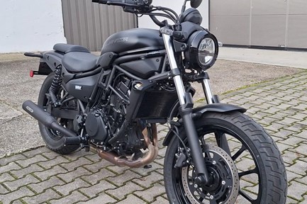 Kawasaki Eliminator 500