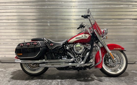 Gebrauchtmotorrad Harley-Davidson Hydra Glide Revival - Bild 1