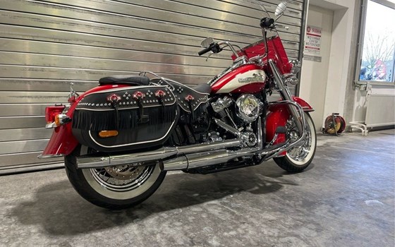 Gebrauchtmotorrad Harley-Davidson Hydra Glide Revival - Bild 3