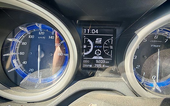 Gebrauchtmotorrad Yamaha TMAX SX - Bild 5