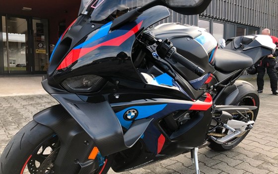Gebrauchtmotorrad BMW M 1000 RR - Bild 2