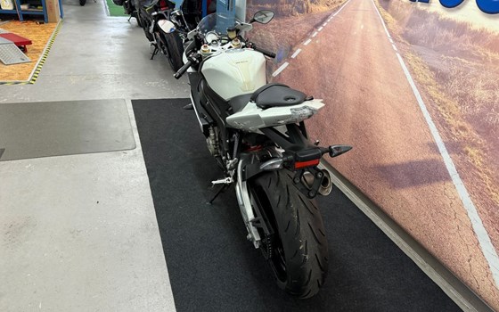 Gebrauchtmotorrad BMW S 1000 RR - Bild 5