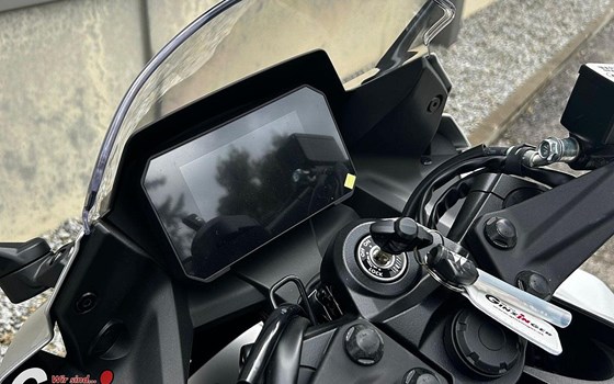 Neufahrzeug Suzuki GSX-8R - Bild 10