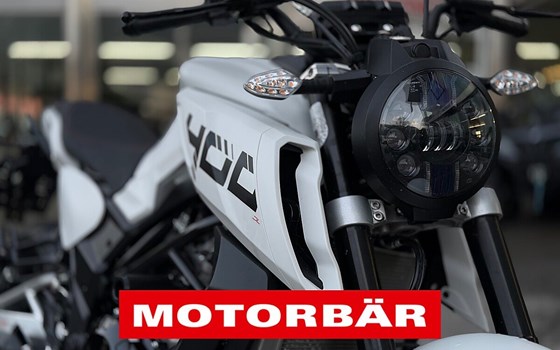 Gebrauchtmotorrad Motobi DL 400 Naked - Bild 4