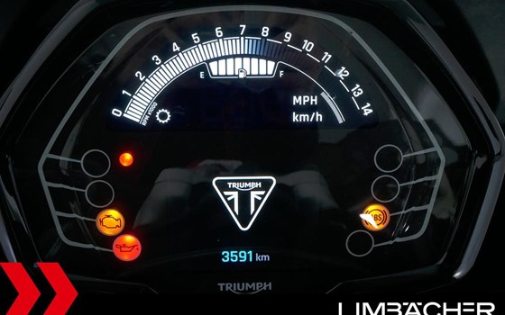 Gebrauchtmotorrad Triumph Street Triple 765 R - Bild 12