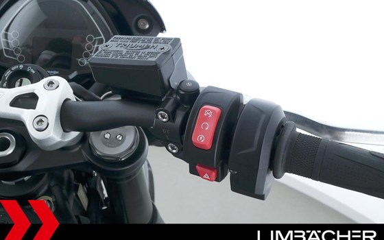 Gebrauchtmotorrad Triumph Street Triple 765 R - Bild 21