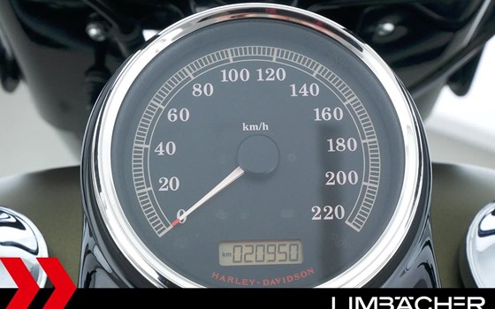 Gebrauchtmotorrad Harley-Davidson Softail Slim S - Bild 12