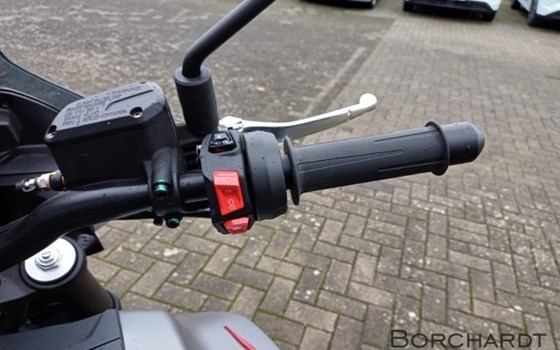 Neufahrzeug Moto Guzzi V85 Strada - Bild 12