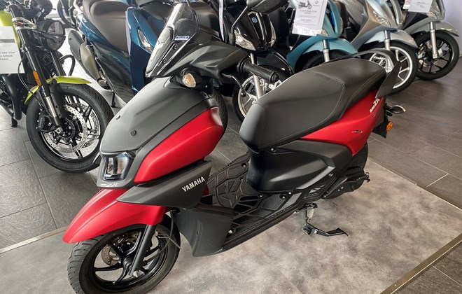 Yamaha RayZR
