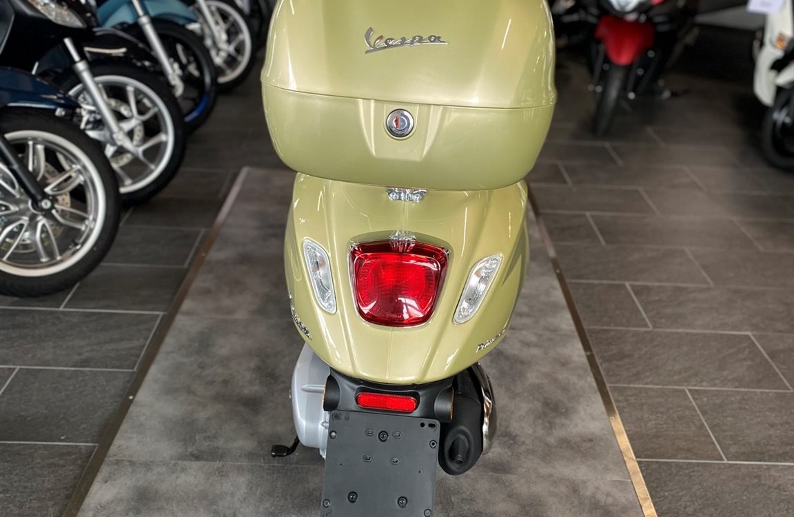 Angebot Vespa Primavera 125 75th