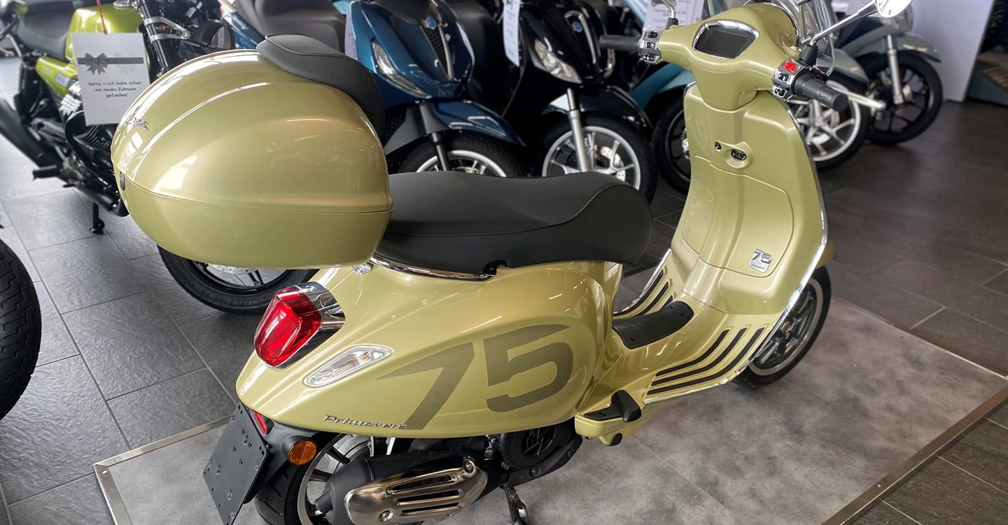 Angebot Vespa Primavera 125 75th