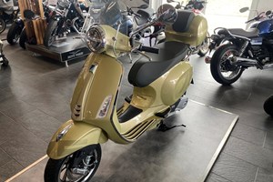 Angebot Vespa Primavera 125 75th
