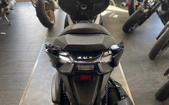 Gebrauchtmotorrad Kymco Xciting 400i ABS - Bild 6