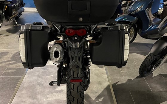 Gebrauchtmotorrad Moto Guzzi V85 TT Travel - Bild 6