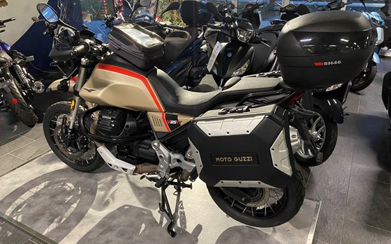 Gebrauchtmotorrad Moto Guzzi V85 TT Travel - Bild 3