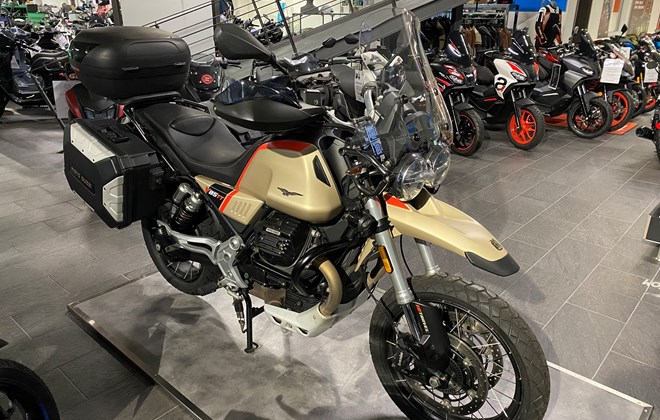 Moto Guzzi V85 TT Travel