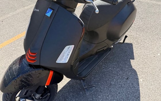 Gebrauchtmotorrad Vespa GTS 300 Super Sport - Bild 1