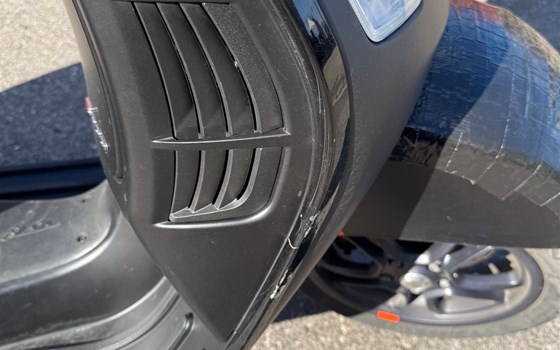 Gebrauchtmotorrad Vespa GTS 300 Super Sport - Bild 4