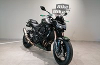 Nackt, cool, günstig