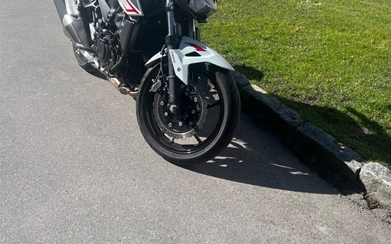 Gebrauchtmotorrad Kawasaki Z 400 - Bild 5