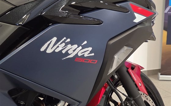 Neufahrzeug Kawasaki Ninja 500 SE - Bild 4