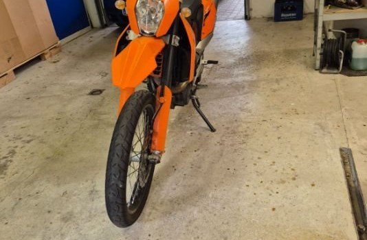 Gebrauchtmotorrad KTM 690 Enduro - Bild 2