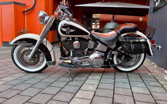 Gebrauchtmotorrad Harley-Davidson Softail Nostalgia FLSTN - Bild 9