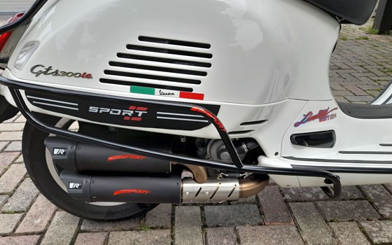 Gebrauchtmotorrad Vespa GTS 300 i.e. Super Sport - Bild 3