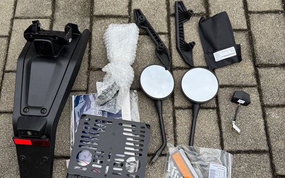 Gebrauchtmotorrad Husqvarna 701 Supermoto - Bild 14