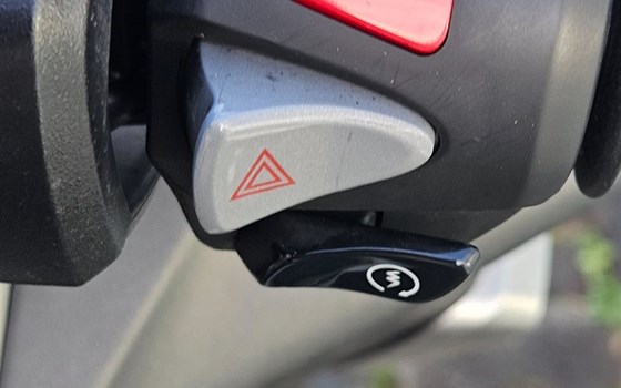 Gebrauchtmotorrad Honda Forza 350 - Bild 6