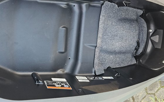 Gebrauchtmotorrad Honda Forza 350 - Bild 8