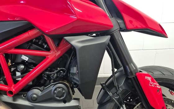 Gebrauchtmotorrad Ducati Hypermotard 950 - Bild 7