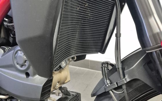 Gebrauchtmotorrad Ducati Hypermotard 950 - Bild 6