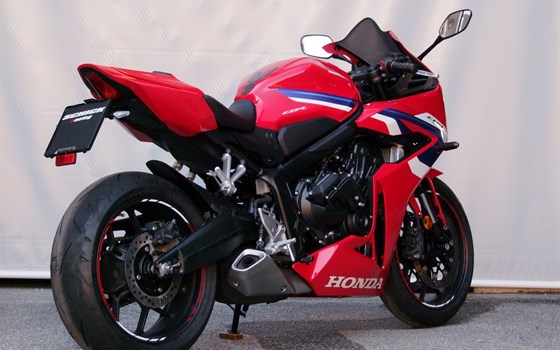 Neufahrzeug Honda CBR650R E-Clutch - Bild 10