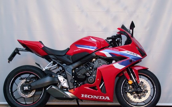 Neufahrzeug Honda CBR650R E-Clutch - Bild 13